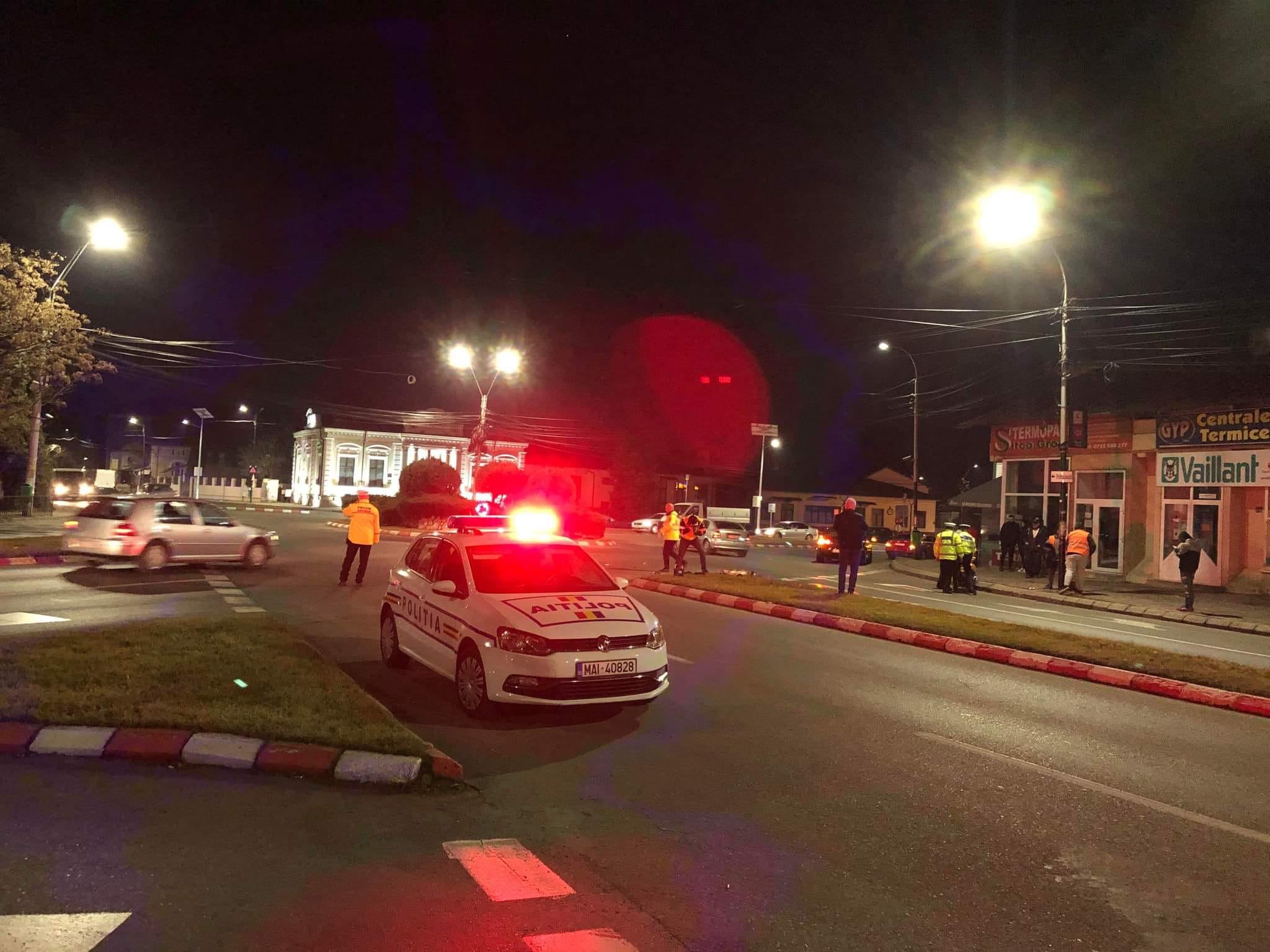 Accident în Târgoviște între un autoturism și un moped. Bărbatul de pe moped a fost rănit
